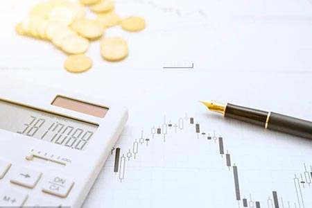 期货直播间喊单，国际财富解读